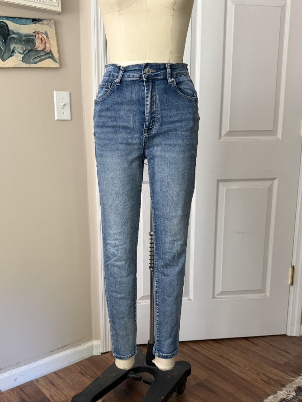 WAX Jean High-waist Mid wash STRETCH slim Skinny Fit Jeans *SIZE 11/30*
